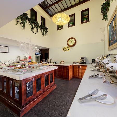 La Dolce Vita Hotel Ханой Екстериор снимка