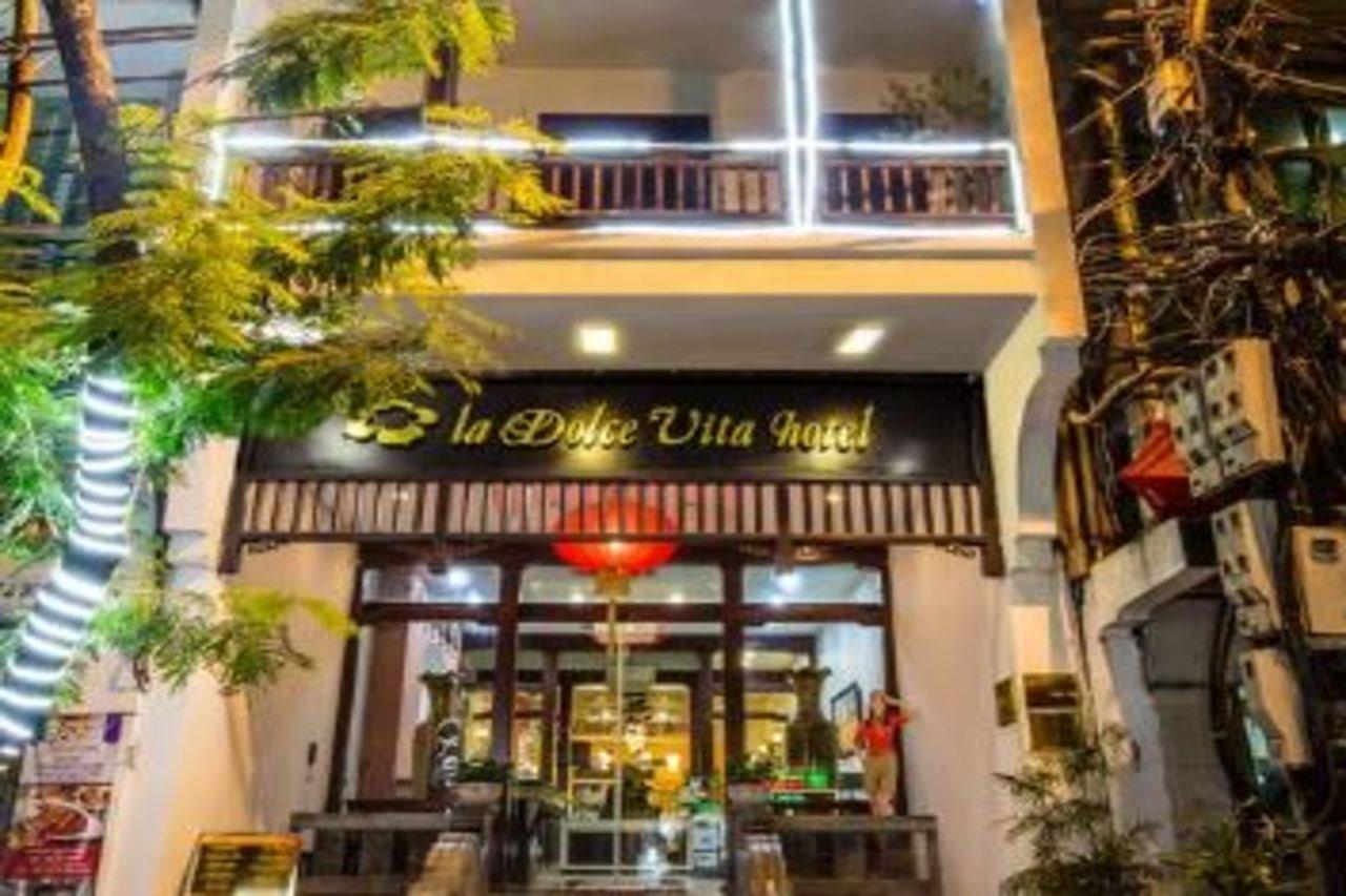 La Dolce Vita Hotel Ханой Екстериор снимка