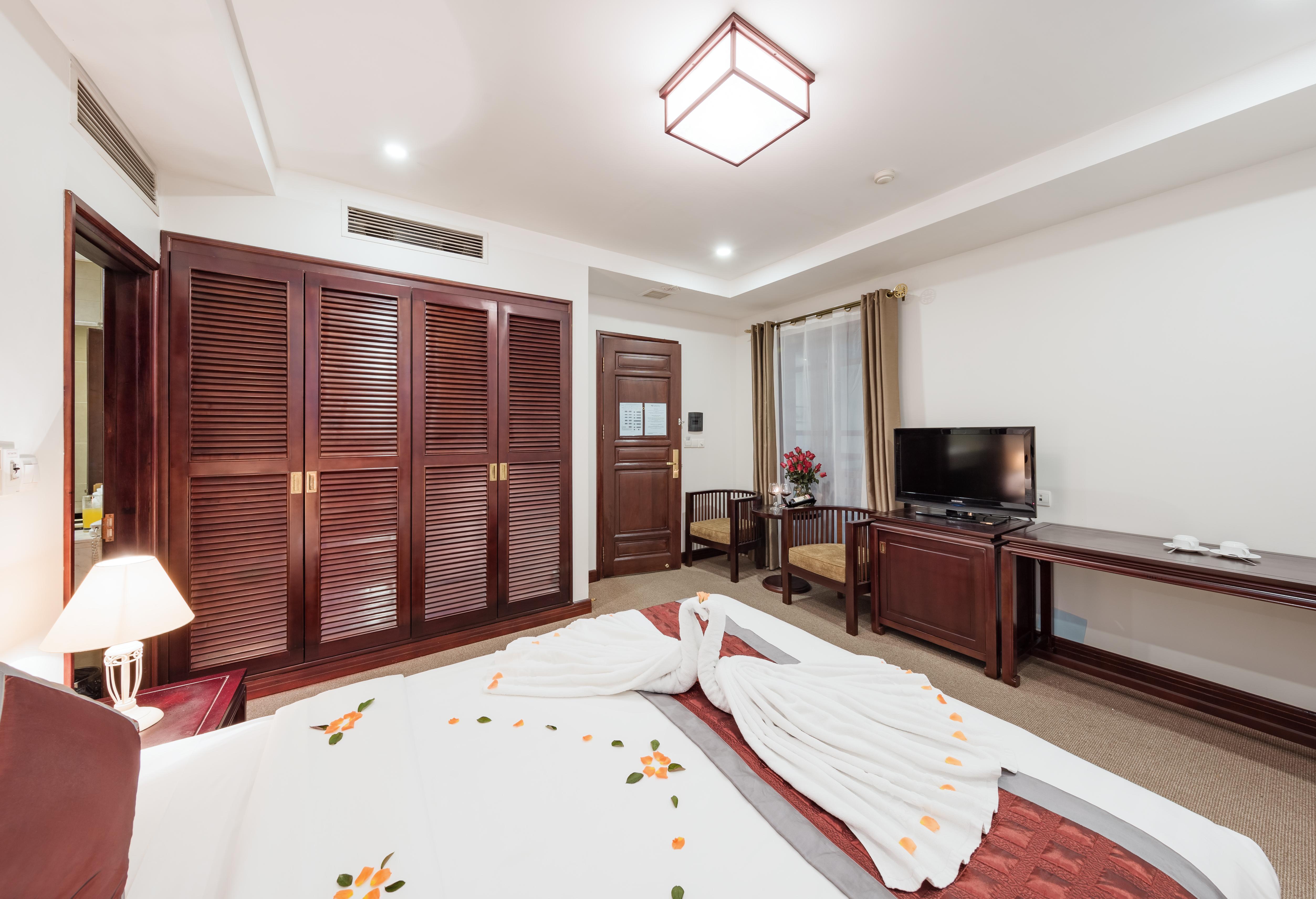 La Dolce Vita Hotel Ханой Екстериор снимка