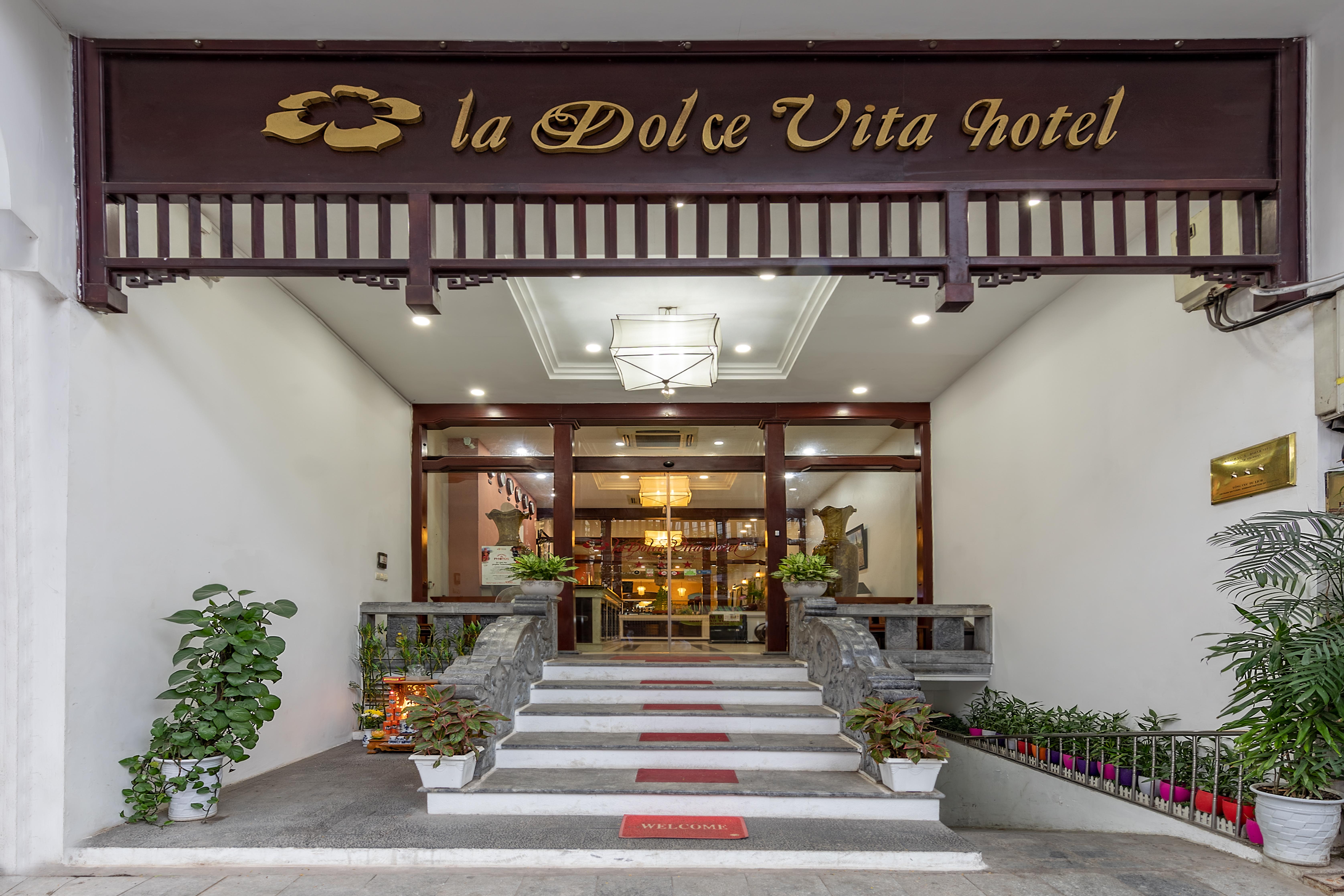 La Dolce Vita Hotel Ханой Екстериор снимка